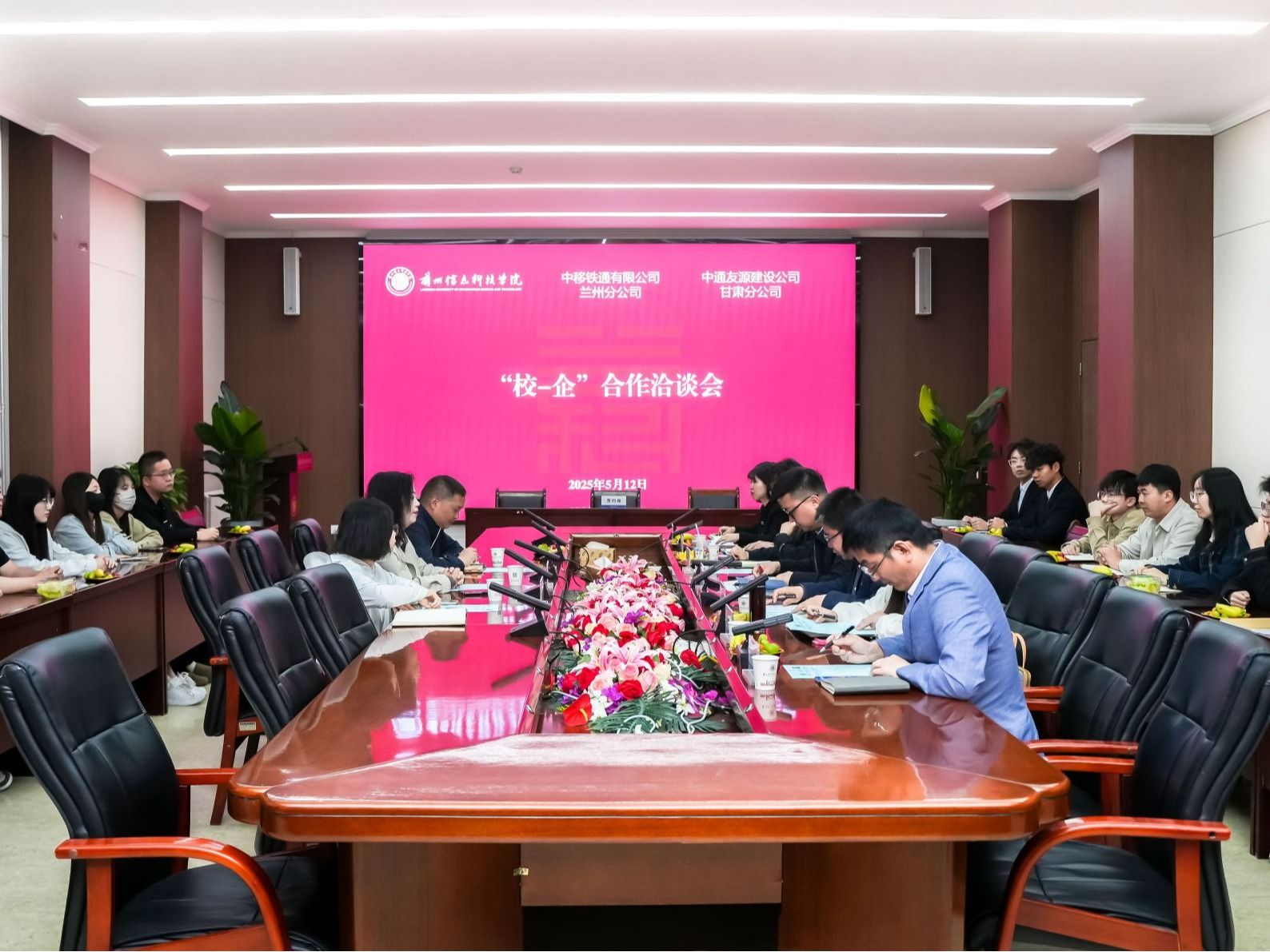 beat365在线唯一官网与两家高质量企业签订合作协议