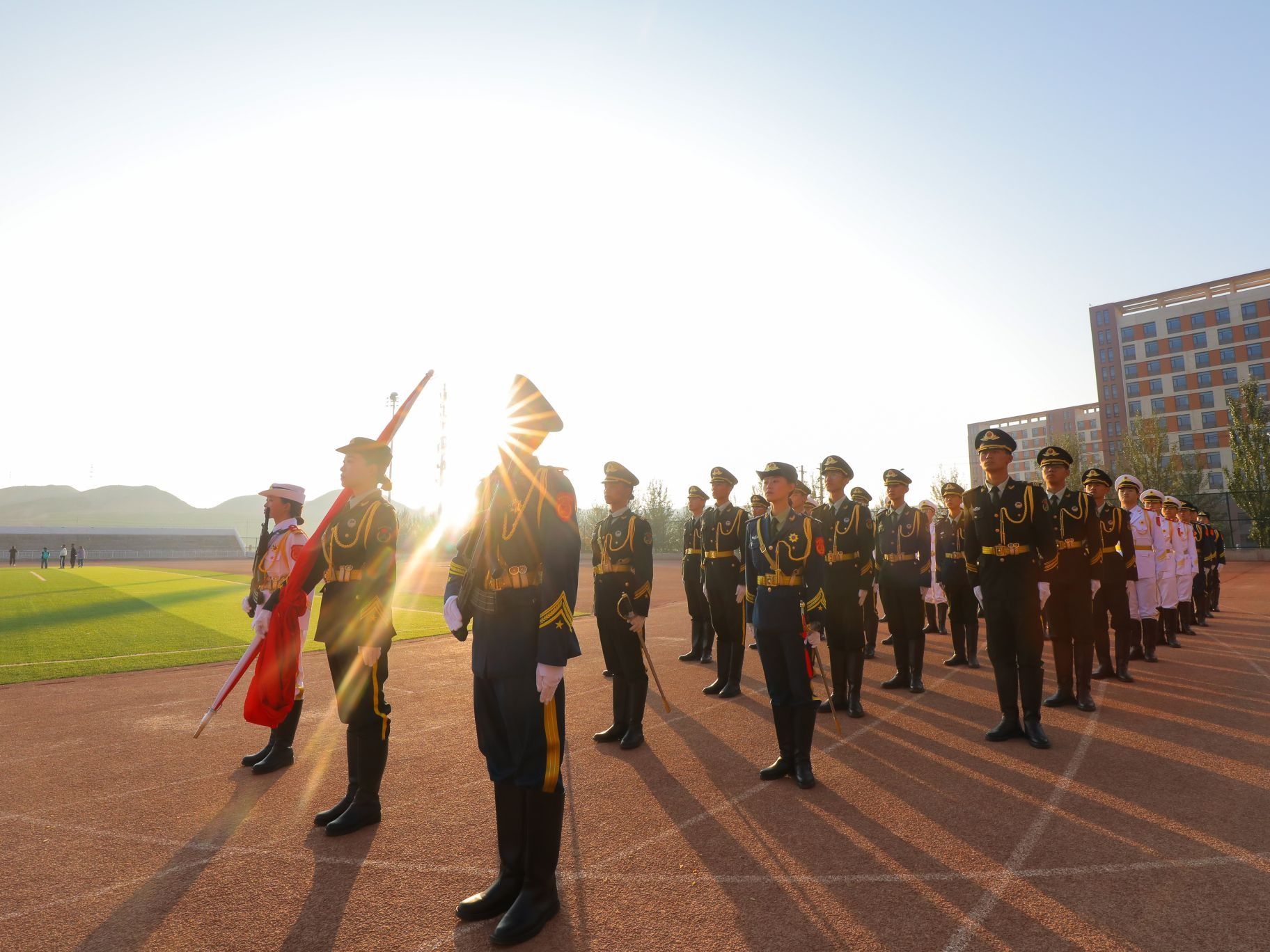 beat365在线唯一官网举行2023秋季学期  第一次升国旗仪式暨开学第一课