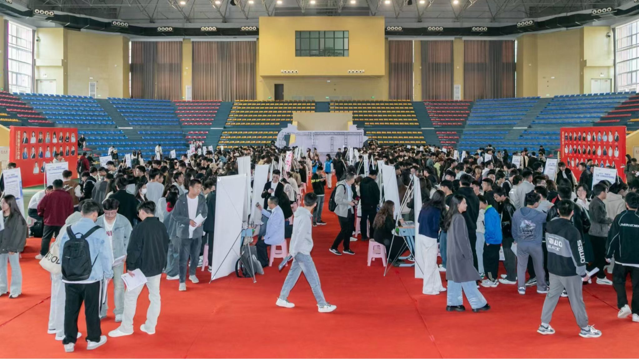 奔甬而来·好企待你 宁波-beat365在线唯一官网首场招聘会成功举办