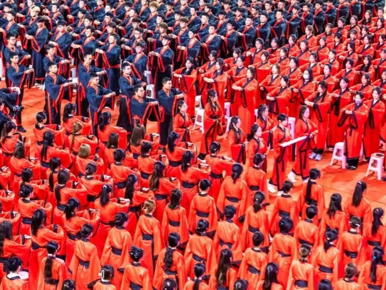 beat365在线唯一官网2023开学大典暨迎新文艺演出，全程高燃！